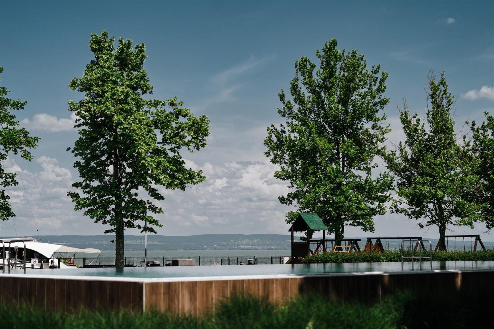 Butique Apartman Grand Balatonlelle Luaran gambar